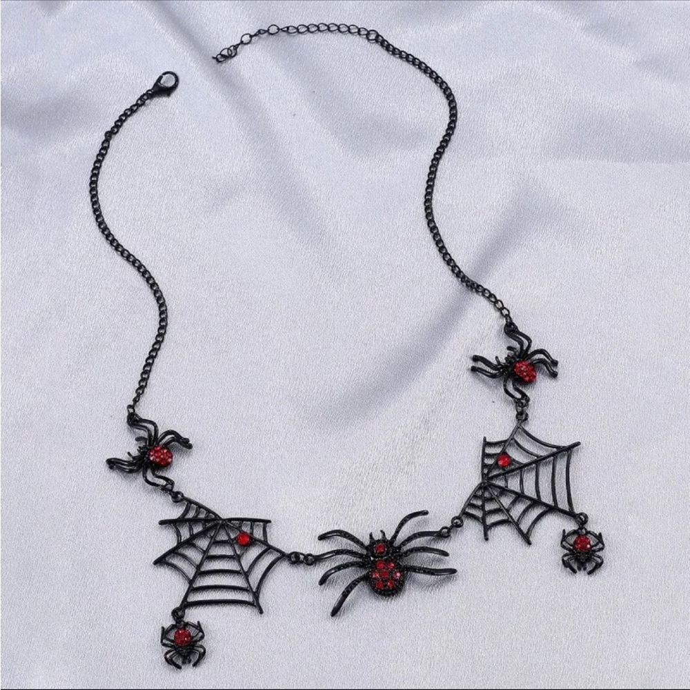 Gothic Black Spider Web Pendant Necklace Women Clavicle Chain Halloween Gifts - Picture 5 of 9